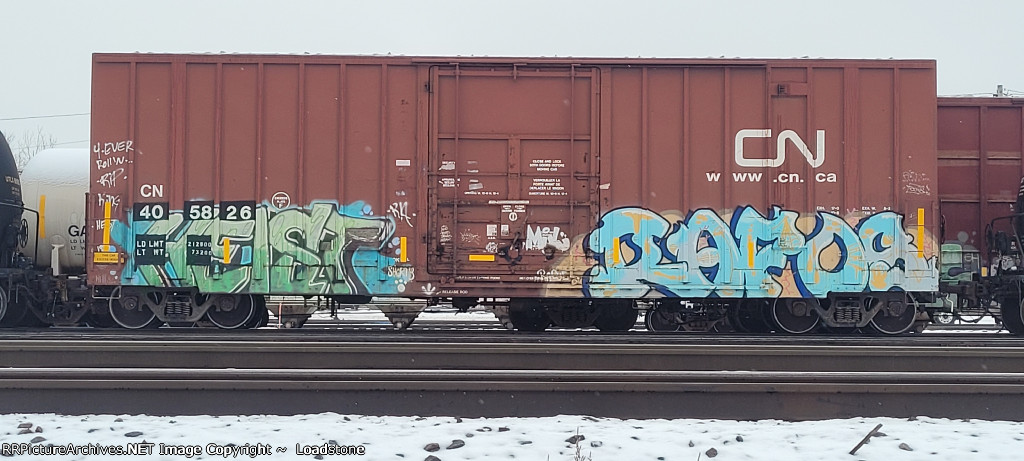 CN 405826